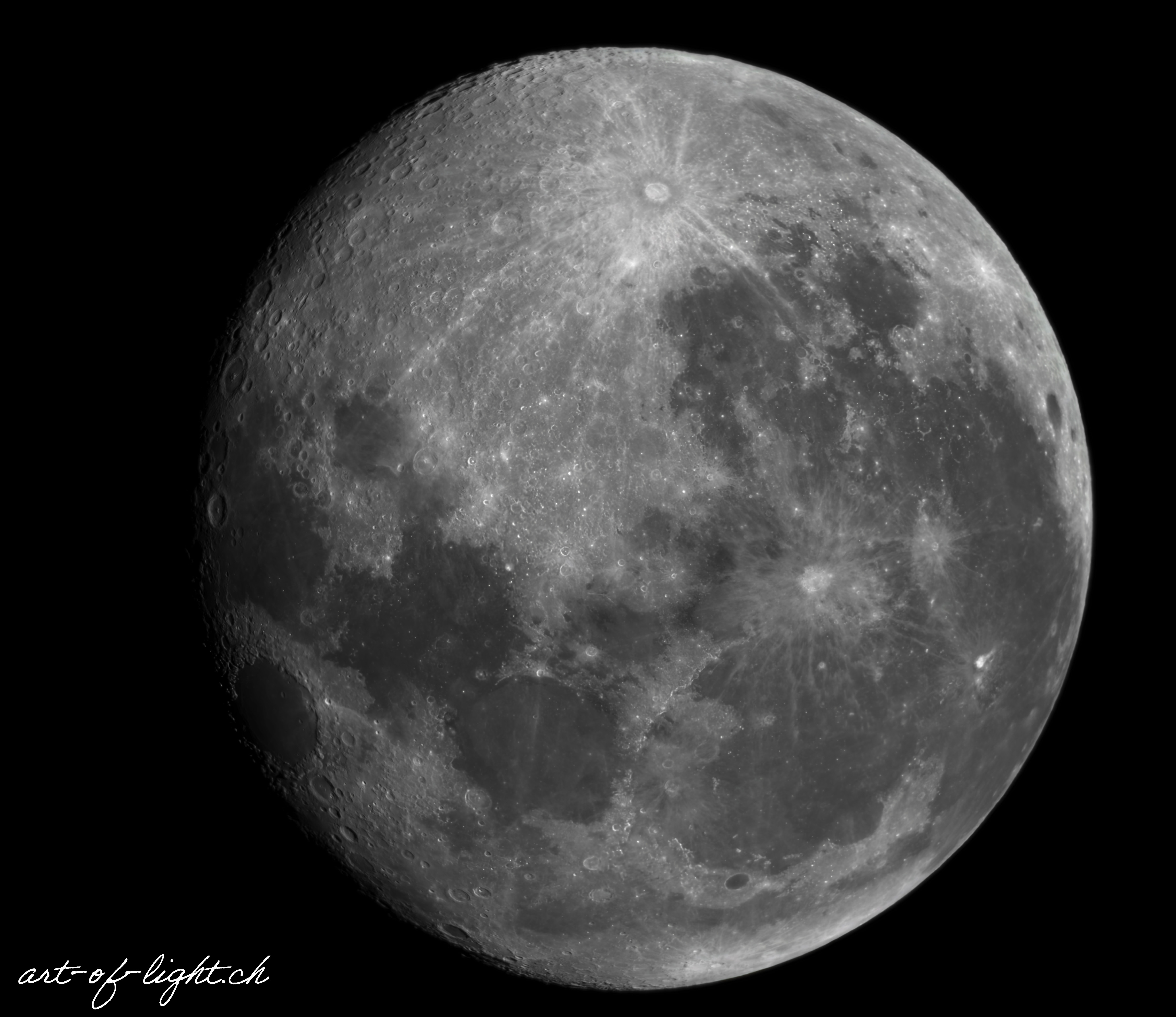 Mond, vollmond gedreht
